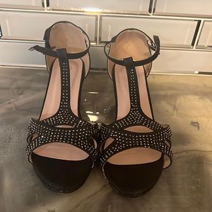 Girl’s dress shoes